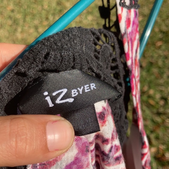 iZ Byer Bohemian Design Lace Back Racerback - Picture 7 of 7